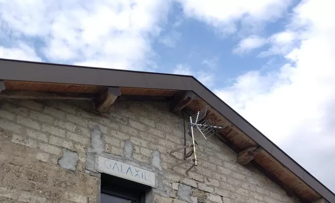 Bandeaux de toit, Bourg-en-Bresse, FR ZINGUERIE COUVERTURE